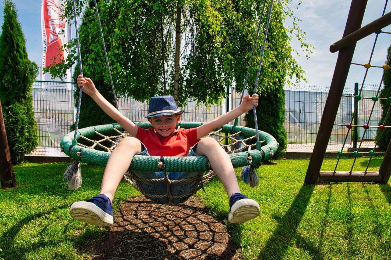 Holiday Park Zator Eksteriør bilde